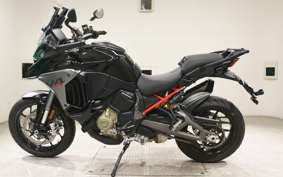 DUCATI MULTISTRADA V4S 2025
