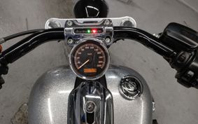 HARLEY FXSB BREAKOUT 2015 BF5
