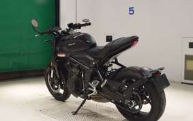 TRIUMPH TRIDENT 660 2023