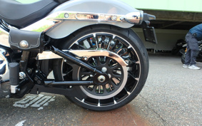 HARLEY FXBR 2024 YEZ