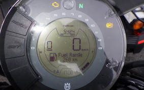 HUSQVARNA SVARTPILEN 401 2023