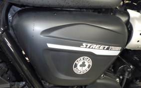 TRIUMPH STREET TWIN 2020