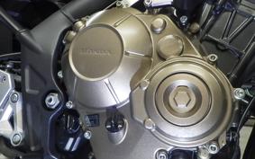 HONDA CB650F 2017 RC83
