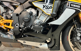YAMAHA YZF-R1 2016 RN39
