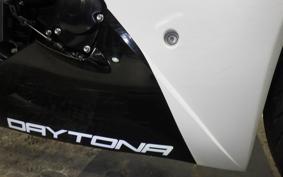 TRIUMPH DAYTONA 675 R 2012