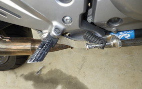 SUZUKI GSR250