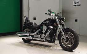 YAMAHA XV1700 ROADSTAR MIDNIGHT 2005