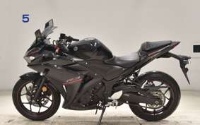 YAMAHA YZF-R3 2019 RH13J