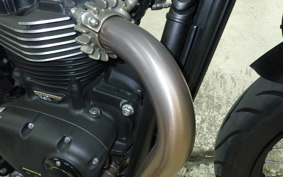 TRIUMPH BONNEVILLE BOBBER 2020