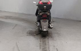 YAMAHA MAJESTY 125 SE27