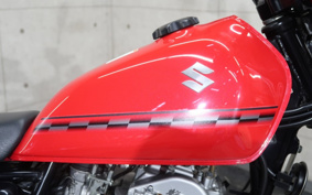 SUZUKI GLASS TRACKER BIG BOY NJ4BA