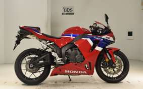 HONDA CBR600RR 2024 PC40