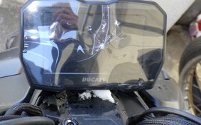 DUCATI STREETFIGHTER V4 S 2021