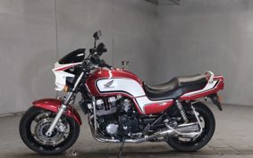 HONDA CB750 RC42