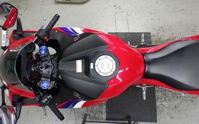 HONDA CBR600RR 2021 PC40