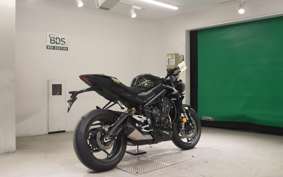 TRIUMPH STREET TRIPLE RS 2025