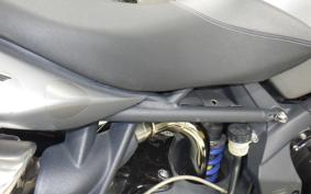 TRIUMPH STREET TRIPLE R 2011