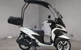 YAMAHA TRICITY 125 SE82J