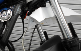 SUZUKI GLASS TRACKER BIG BOY NJ47A