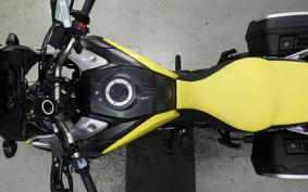 SUZUKI Vｽﾄﾛｰﾑ1000XTA 2018 VU51A