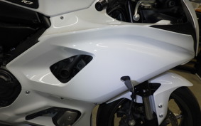 YAMAHA YZF-R7 2023 RM39J