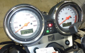 HONDA VTR 250 Gen. 2 2024 MC33