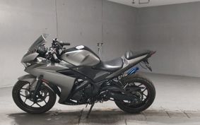 YAMAHA YZF-R25 RG10J