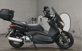 YAMAHA X-MAX 250 SG22