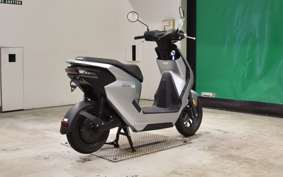 HONDA EM1 e: 2019 EF16