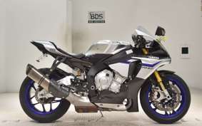 YAMAHA YZF-R1 M 2018
