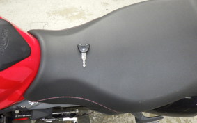 TRIUMPH STREET TRIPLE 85 2016
