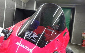 HONDA CBR600RR 2025 PC40