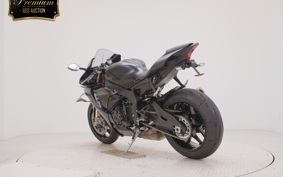 YAMAHA YZF-R1 2025