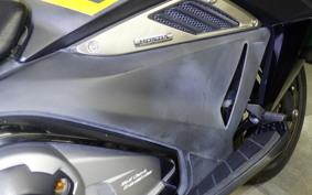 HONDA NM4 VULTUS -02 2014 RC82