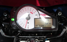 SUZUKI GSX-R1000 2001 GT74A