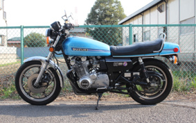 SUZUKI GS1000 2013 GS1000