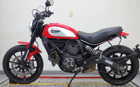 DUCATI  DUCATI  SCRAMBLER  ICON  2016 K102