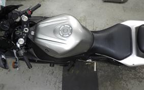 YAMAHA YZF-R1 2002