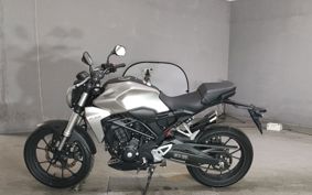 HONDA CB250R MC52