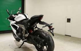 TRIUMPH DAYTONA 660 2024