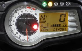 SUZUKI Vｽﾄﾛｰﾑ650XT 2015