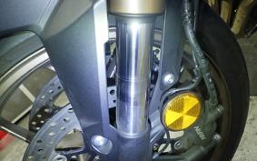 HONDA CB650R E-Clutch 2025 RH17