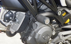 DUCATI MONSTER 696 2012