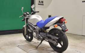 HONDA VTR 250 2024 MC33