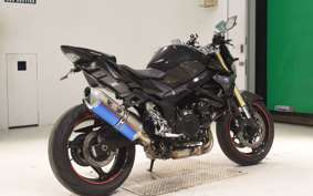 SUZUKI GSR750 2012
