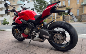 DUCATI STREET FIGHTER V4S 2023 1F00