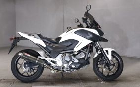 HONDA NC700X DCT RC63