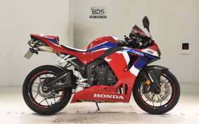 HONDA CBR600RR 2021 PC40