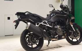 SUZUKI Vｽﾄﾛｰﾑ800 2024 EM1BA