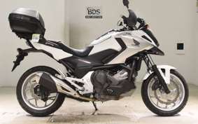 HONDA NC750X D 2017 RC90